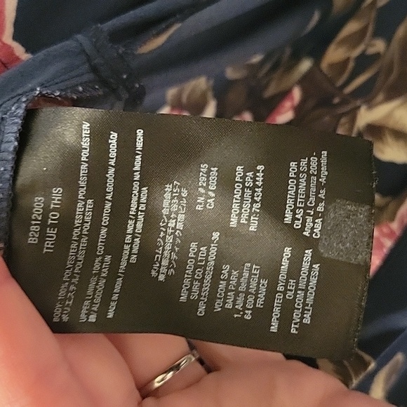 Volcom Women’s Floral Jumpsuit sz Med - Picture 6 of 6